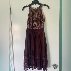 Gorgeous le chateau size xxs dress great for weddings or other formal events